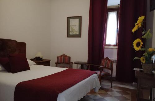 Siguenza Hostel | Hostal Puerta Medina