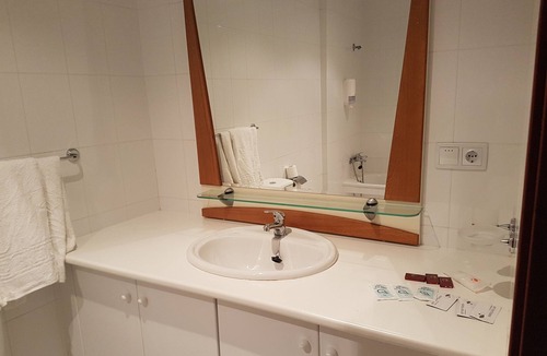 Villafranca del Bierzo Hostel | Hostal Restaurante La Charola