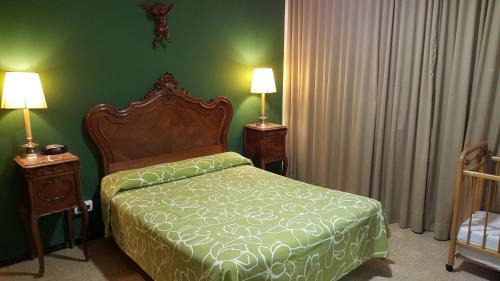 Palamos House | Hostal Residencia Catalina