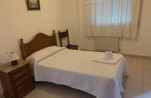 Oroso House | Hostal restaurante Seoane - Single Room