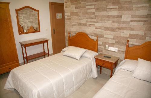 Pozo Alcon House | Hostal Restaurante Grela