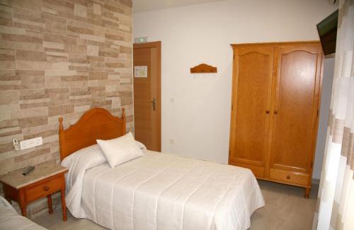 Pozo Alcon House | Hostal Restaurante Grela