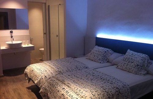 Lloret Town Center Hostel | Hostal Ribas