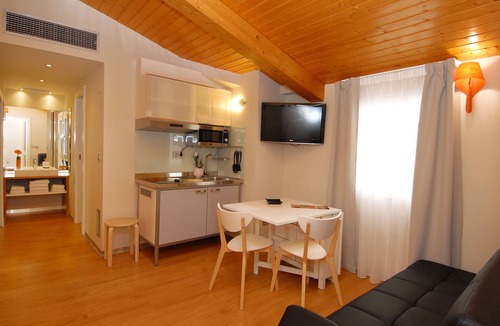 Burgos Hostel | Hostal riMboMbin