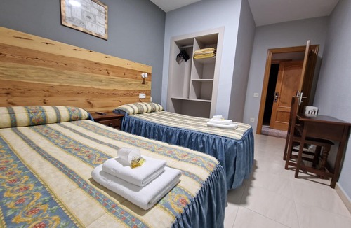 La Virgen del Camino Hostel | Hostal Soto
