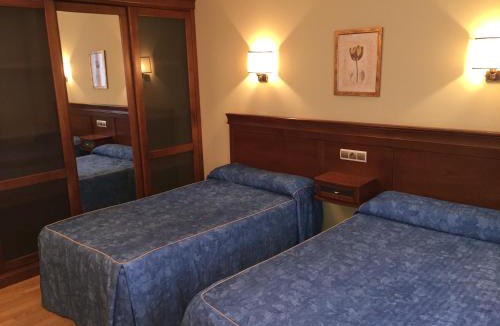 Ventas De Albares House | Hostal Tio Pepe II