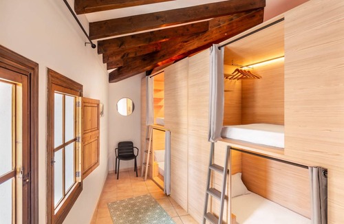 Cort Hostel | Hostel ∙ 8 guests