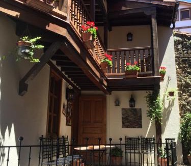 Potes House | Hostería La Antigua
