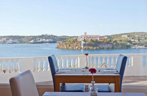 Es Castell Hotel | Hotel Agamenón