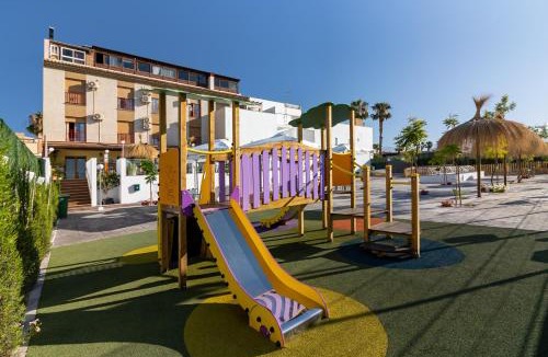 Salobrena Hotel | Hotel Avenida Tropical by Bossh! Hotels