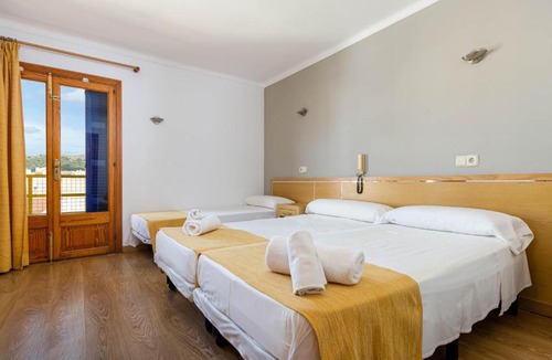Es Pelats Hotel | Hotel Bellavista