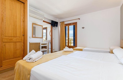 Es Pelats Hotel | Hotel Bellavista