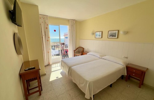 Carihuela Hotel | Hotel Cabello