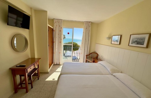 Carihuela Hotel | Hotel Cabello