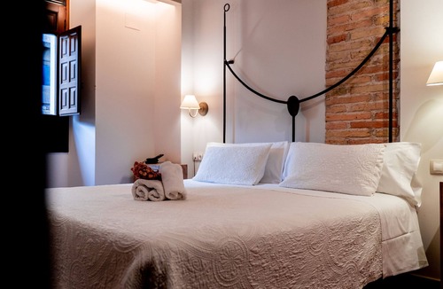 Puente La Reina Hotel | Hotel El Cerco