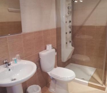 Montealegre del Castillo Hotel | Hotel Gardu