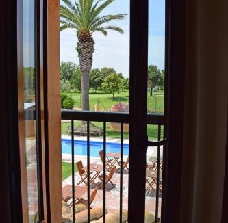 Castello d'Empuries House | Hotel & Golf Ca La Caputxeta