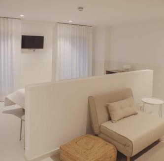 Tarazona Hotel | HOTEL LA FONDA B&B