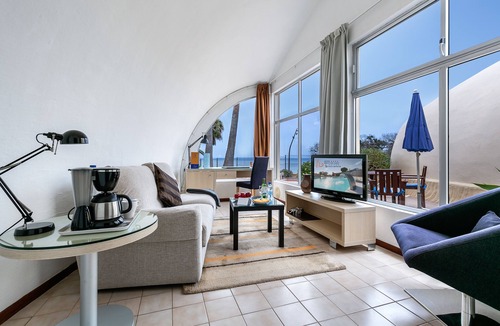 Bahia Calma Hotel | Hotel LIVVO Risco del Gato Suites