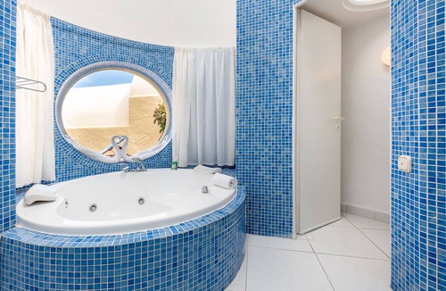 Bahia Calma Hotel | Hotel LIVVO Risco del Gato Suites