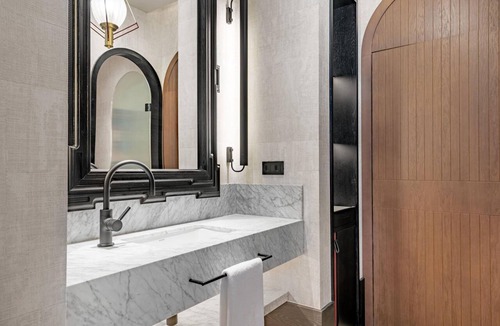 Centro Hotel | Hotel Montera Madrid, Curio Collection By Hilton