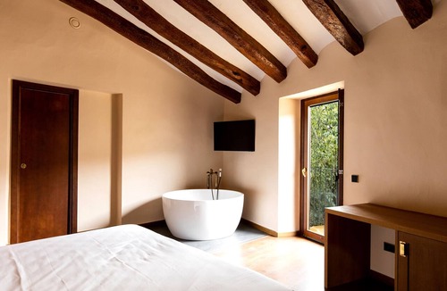 L'Avella Hotel | Hotel Montrubí 1771 - Slow Winery Hotel - Adults only