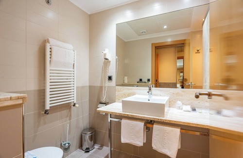 Sant Julia de Ramis Hotel | Hotel Palau de girona