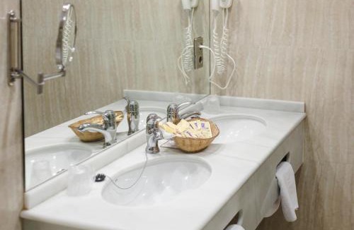 Hellin Hotel | Hotel Restaurante Emilio
