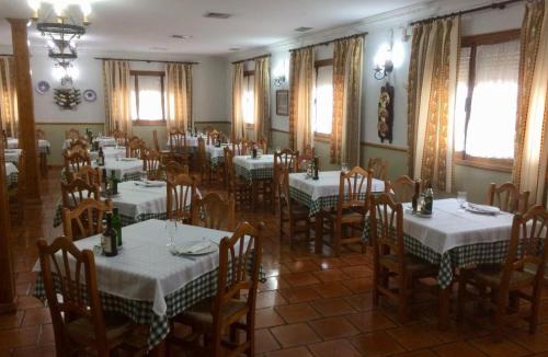 Almuradiel Hotel | Hotel-Restaurante Venta Tomas