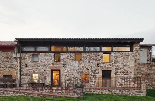 Santa Maria de Redondo Hotel | Hotel Rural Las Encinas
