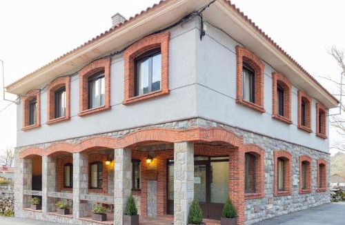 Cubillas de Arbas Hotel | Hotel Rural Rio Viejo
