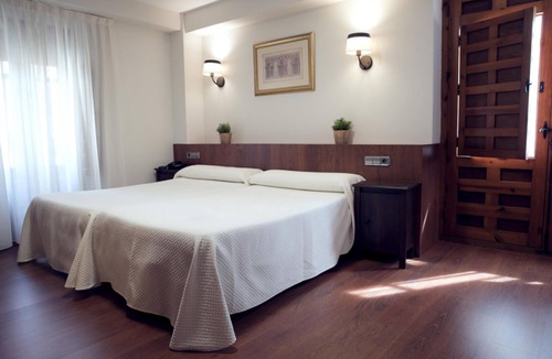Toledo City Center Hotel | Hotel Santa Isabel