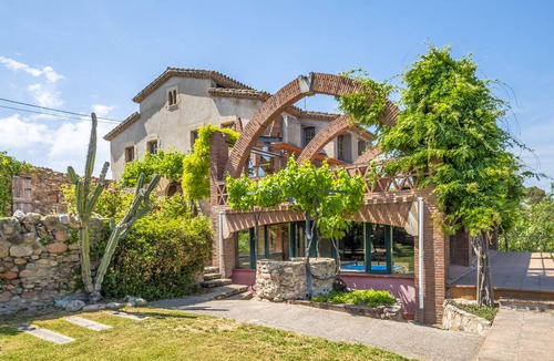 Llica d'Amunt Villa | House/14 pax 30 minutes Barcelona - swimming pool