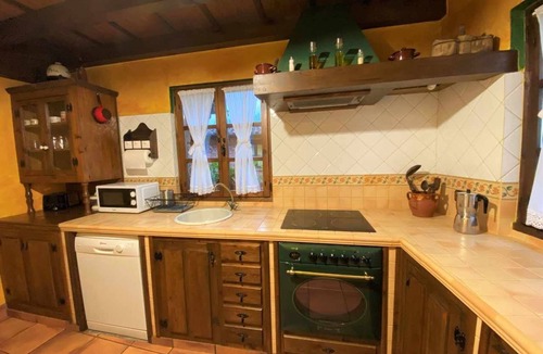 Parres House | House