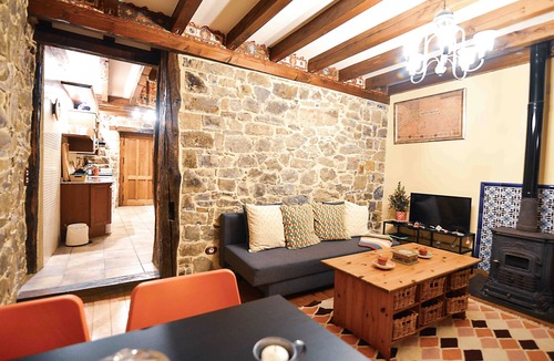 Tudes House | House
