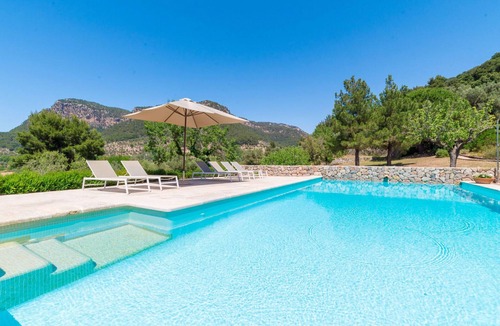 Valldemossa Ski Chalet | House for 8 people with private pool and playground in Valldemossa, Mallorca
