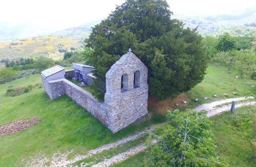 San Cristobal de Valdueza Cottage | House for April for 4 people