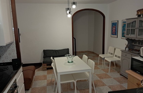 Cerdeira House | House in a charming old town