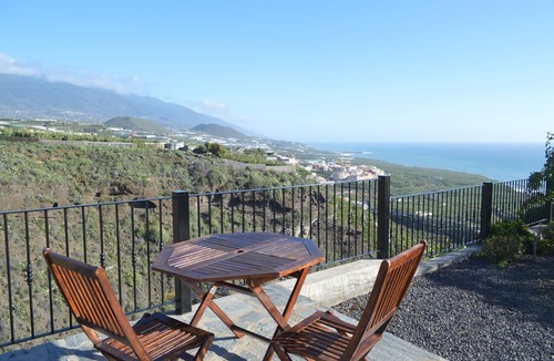 Tazacorte House | House in a quiet place with beautiful views of the sea and La Caldera de Taburiente