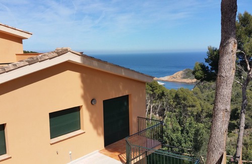 Sa Tuna House | House in a residence with swimming pool 800m from Sa Tuna beach