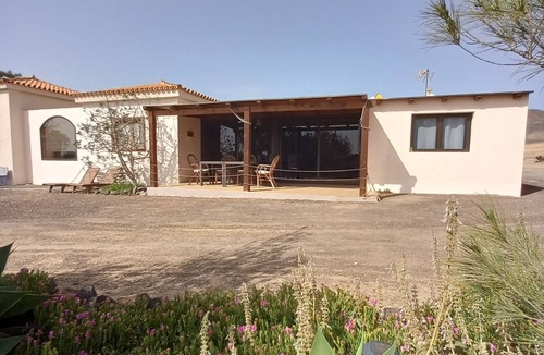 La Oliva House | House in Cotillo located in a magnificent natural space