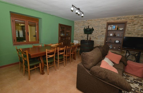 Valdespino de Somoza House | House in León. Ideal for families. Swimming pool. Grills. Astorga.