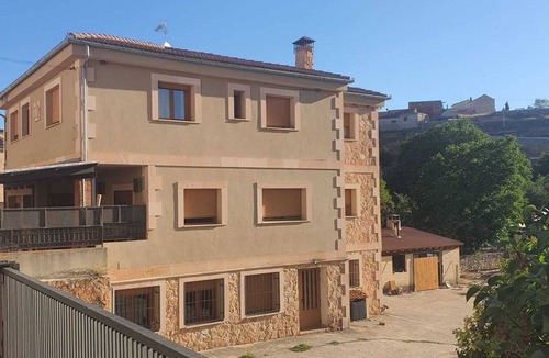 Castroserna de Abajo House | House "La Laguna del Valle" 20 beds