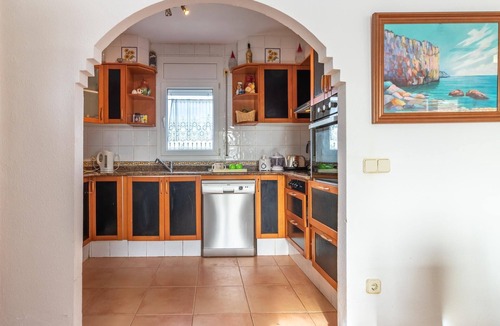 Sant Pere Pescador Ski Chalet | House Les Eiguades - private pool, garden, air conditioning, barbecue, wifi, parking.