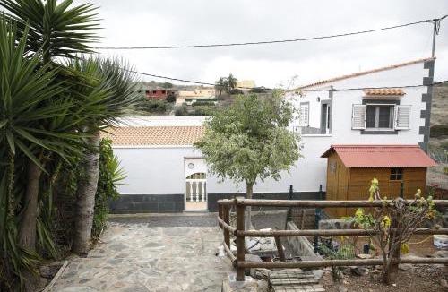 Santa Brigida Apartment | HOUSE of YUCCA