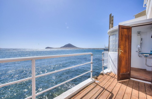 El Medano House | HOUSE OVER THE SEA (touching the water) VERY CENTRAL EL MEDANO, BBQ terrace,