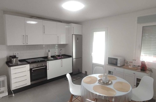 Pontevedra Cottage | House pontevedra, enjoys tranquility 5 min from the beach and 3 min from downtown