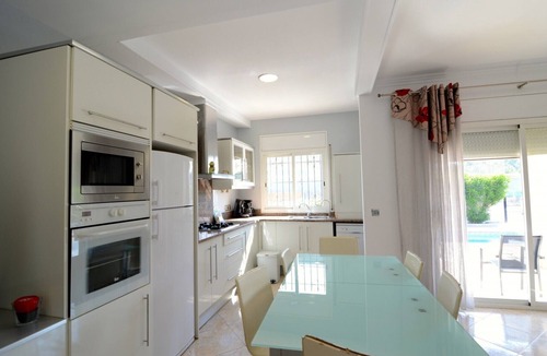 L'Escala Villa | HOUSE PRIVATE SWIMMING POOL TERANYINA 3D