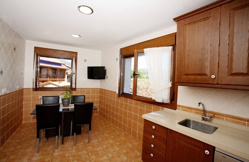 Narciandi Cottage | House RENTAL rural ENTIRETY, 5 bedrooms, 6 bathrooms, sleeps 10-12