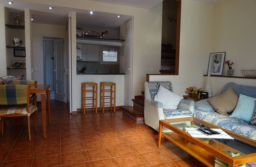 Castello d'Empuries House | House with 2 floors, with mooring, garden and lake views